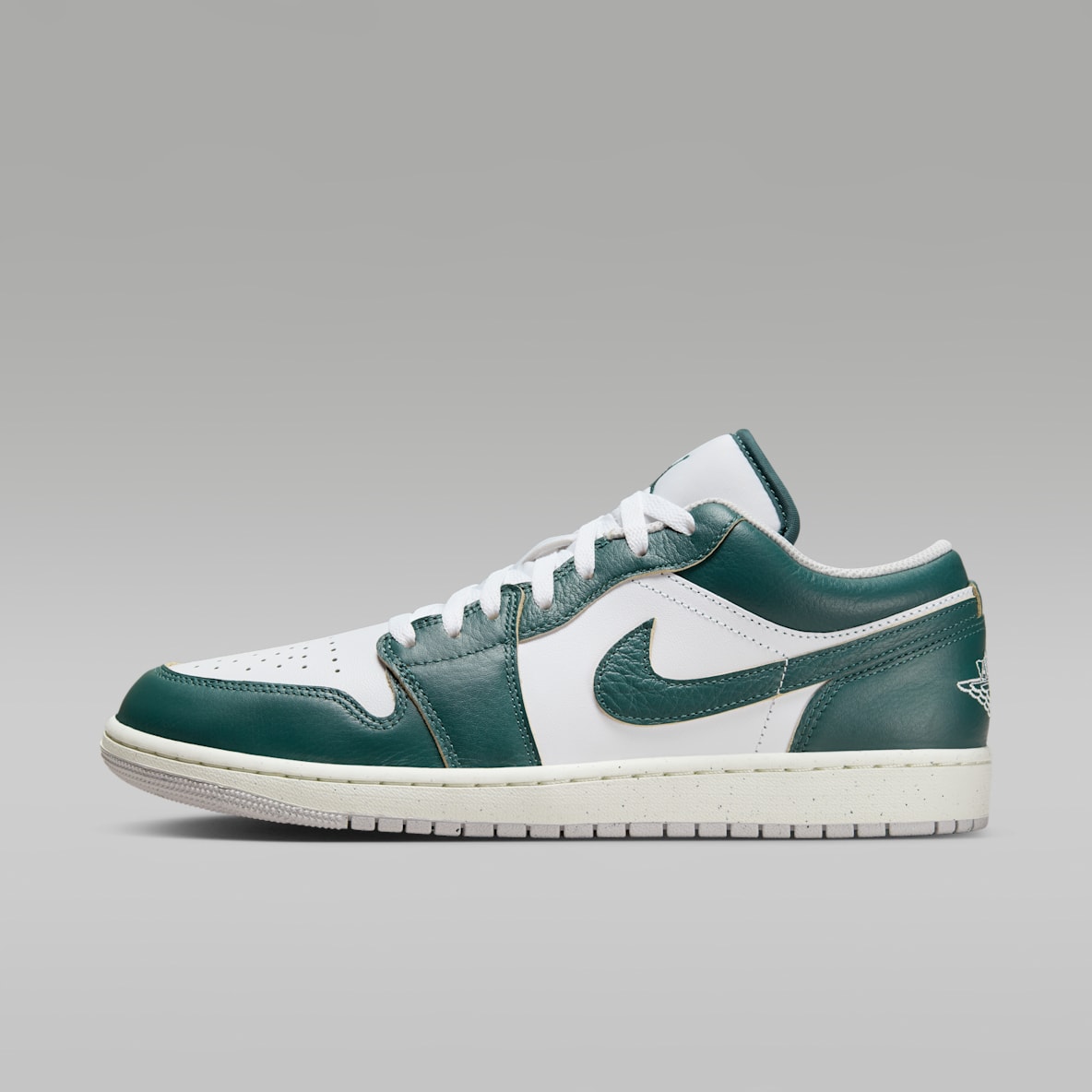 シューズ(男性用) Nike Jordan 1 MID Air Jordan 1 Mid Men's Shoes. Nike JP
